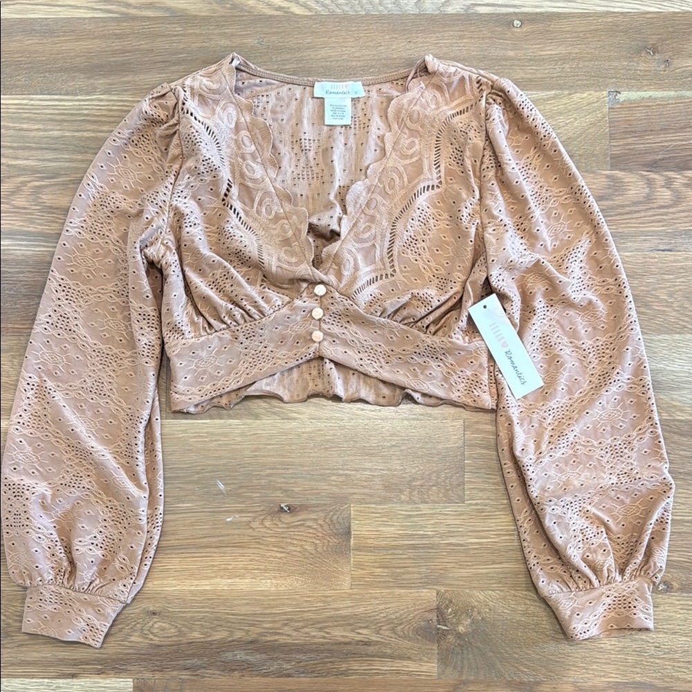 URBAN Romantics Gold Long Sleeve Ruched Crop Blouse